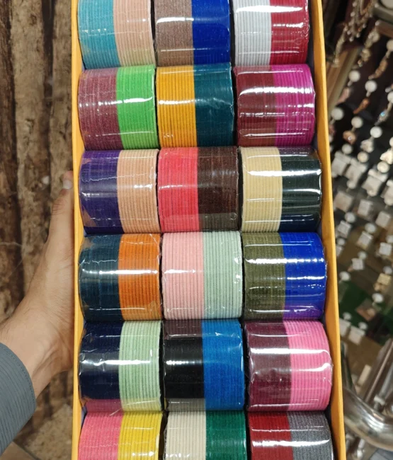 VELVET 36 COLOURS METAL BANGLES BOX