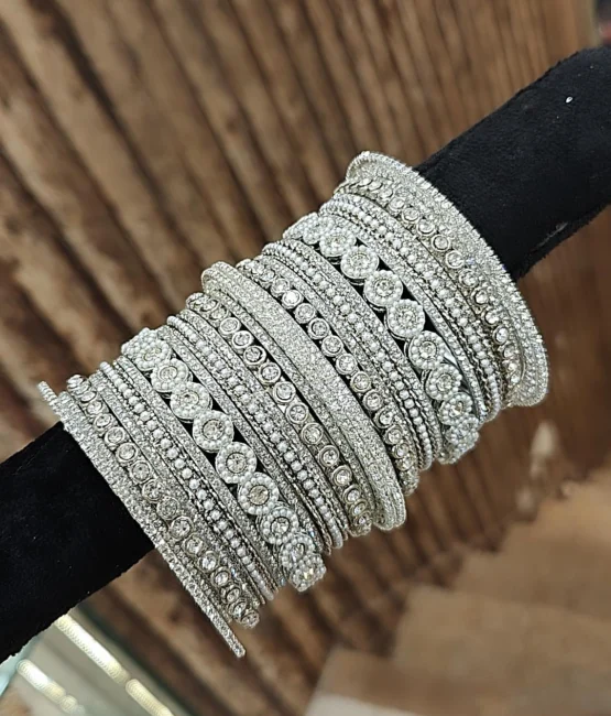 SILVER BANGLES SET