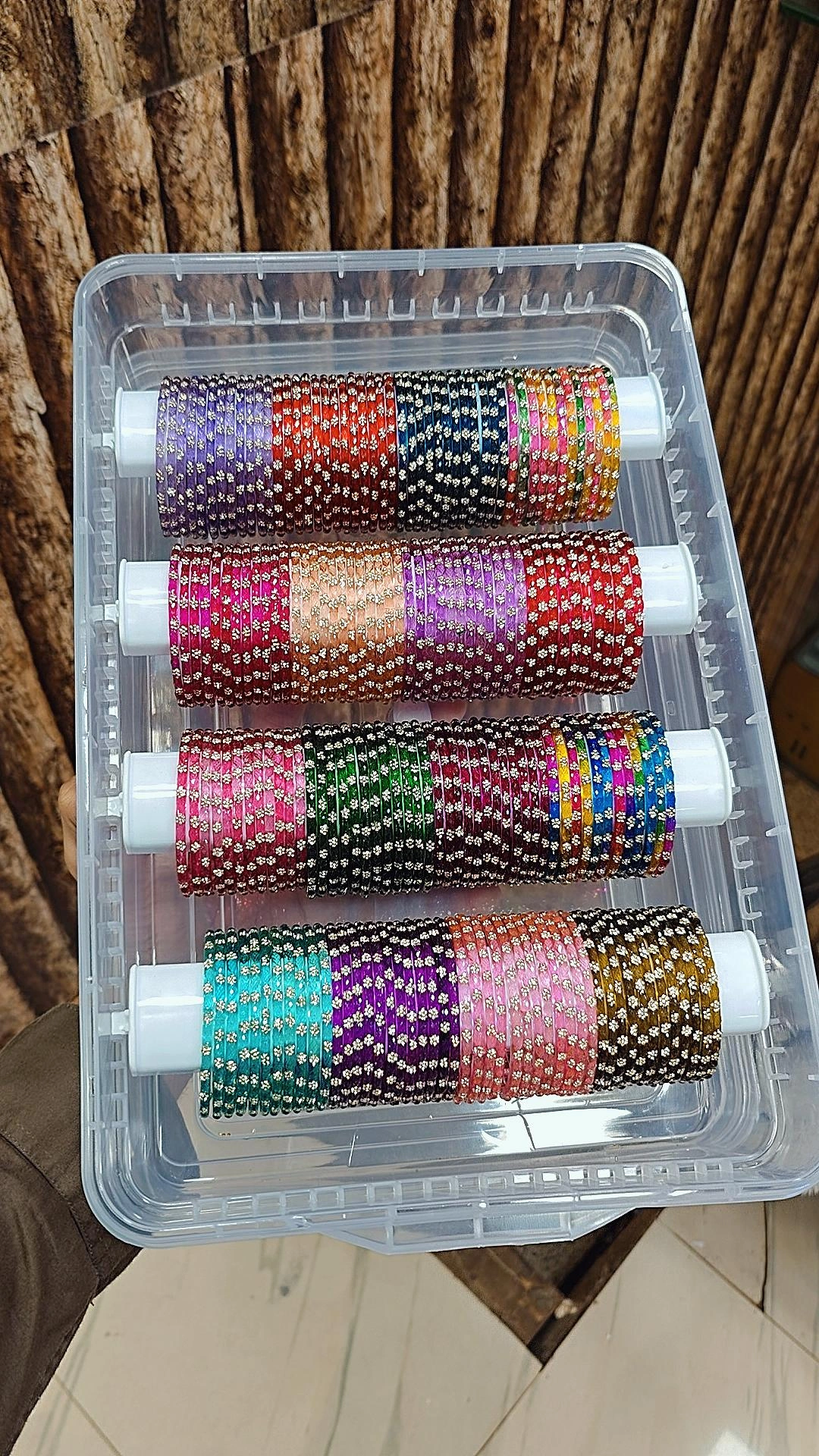 SILKY GLASS BANGLES
