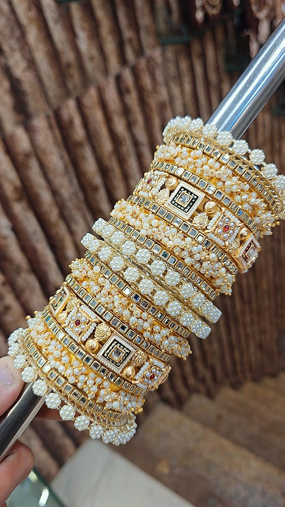 GOLD KUNDAN RAJWADI SET